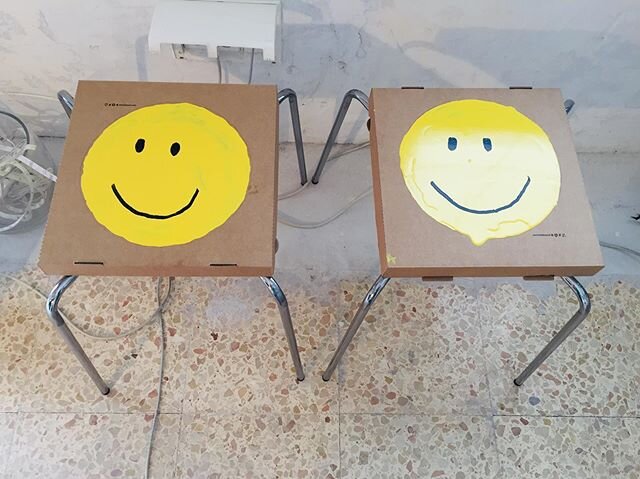 En #espaciolh135 os mandamos una sonrisa de color para estos d&iacute;as tan dif&iacute;ciles!!!!