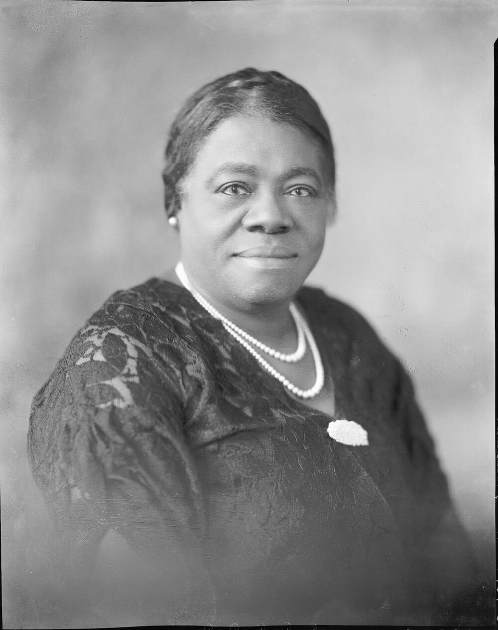 Mary McLeod Bethune   (Smithsonian Institution)