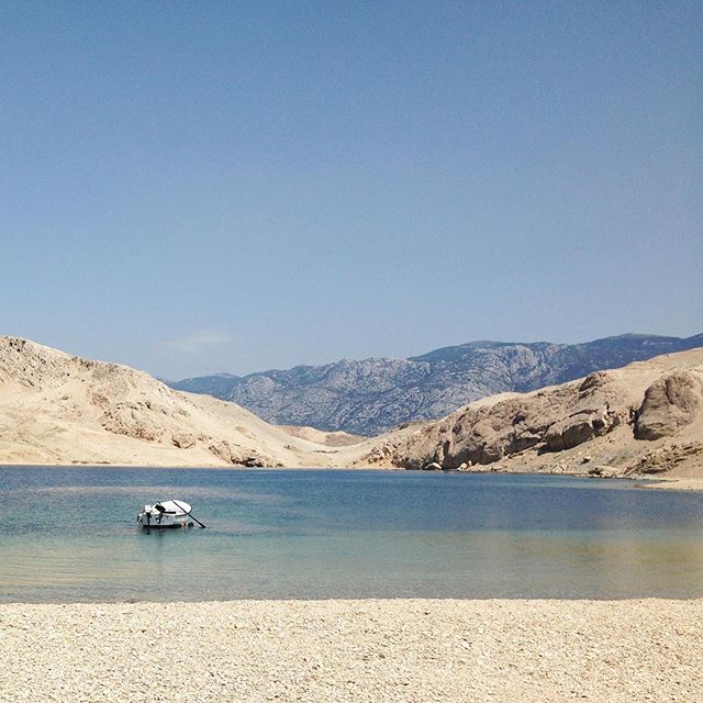 What a way to escape the hustle &amp; bustle of everyday life. 🐳 #feelpag #feelvillafjaka⠀⁠⠀
.⠀⁠⠀
.⠀⁠⠀
.⠀⁠⠀
#croatia #villafjaka #fjaka #croatiafulloflife #summerincroatia #islandofpag #pag #boutiquehotel #stayincroatia #visitcroatia #otokpag #adria