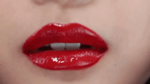 111_Maybelline-Vinyl.gif