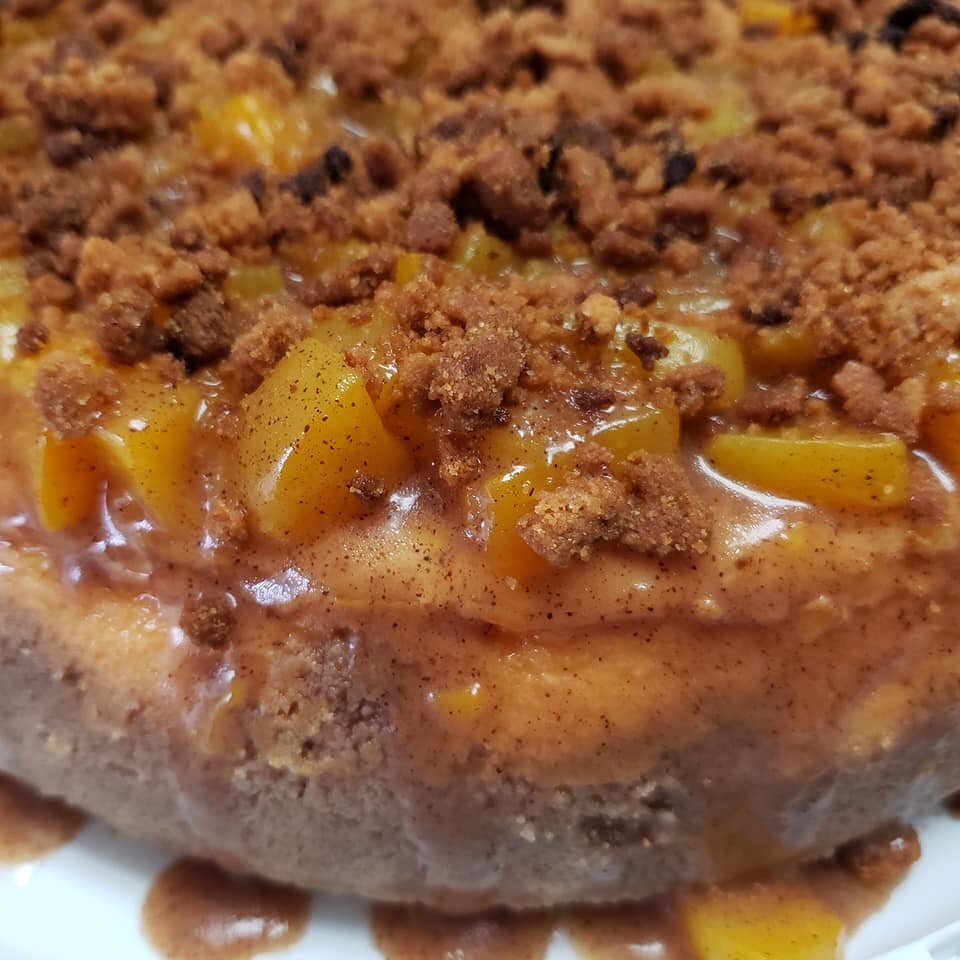 Peach Cobbler Cheesecake