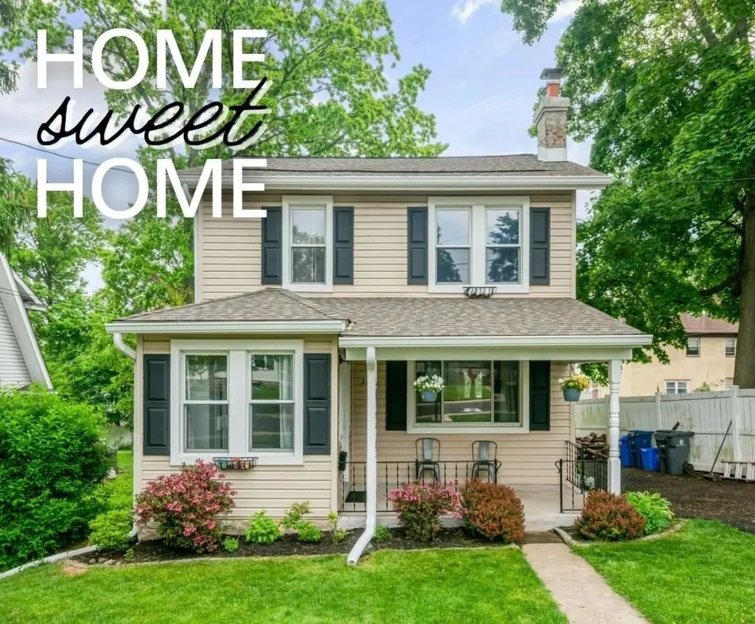 🪧 ​​Just Listed: 2115 Maplewood Avenue, Abington, PA 19001 🏠🔑 $400,000 &bull; 3 Bedrooms &bull; 1 Full Bathroom + 1 Half Bath &bull; 1,286 Square Feet &bull; MLS# PAMC2039170 

#justlisted #listed #new #newlisting #listing #forsale #homeforsale #h