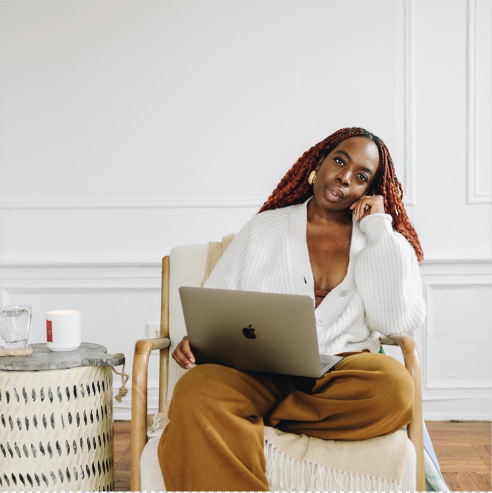 Manouska Jeantus — writer and community strategist.