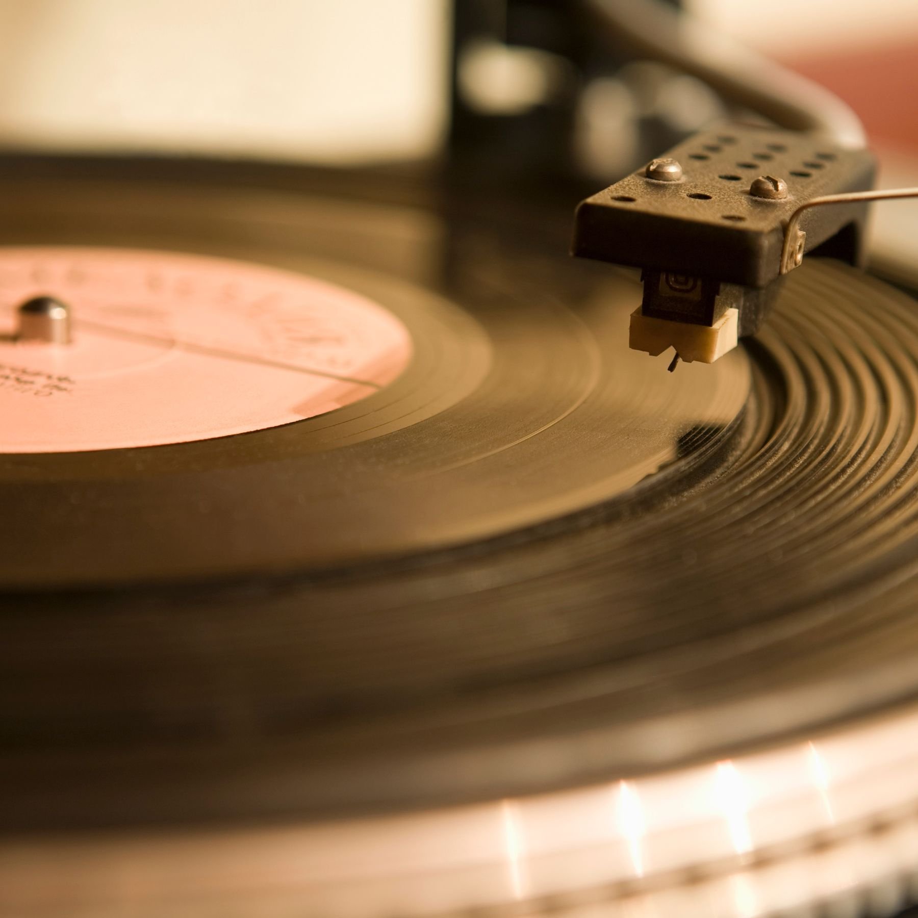 vinyl record player 1.jpg