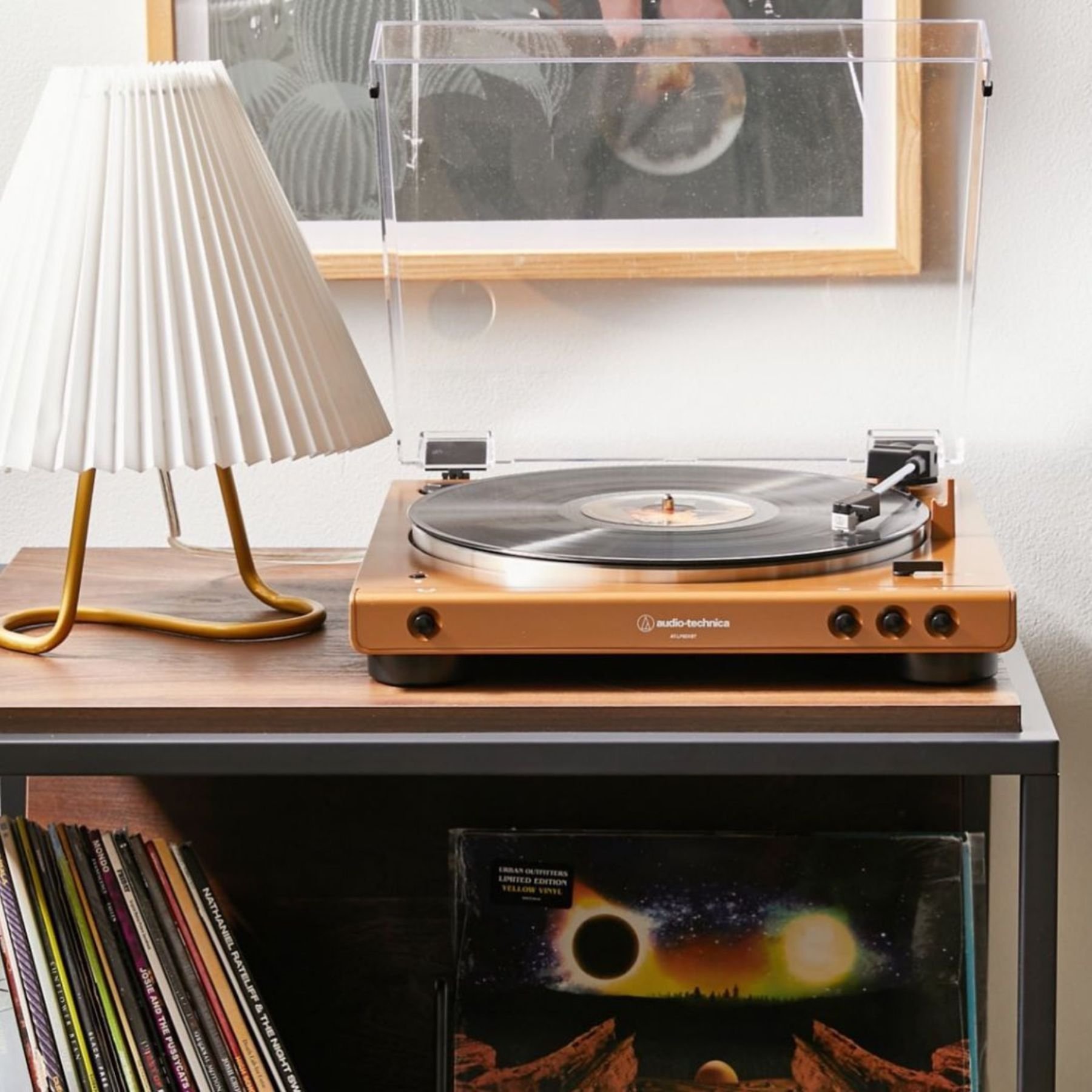 vinyl record player 3.jpg