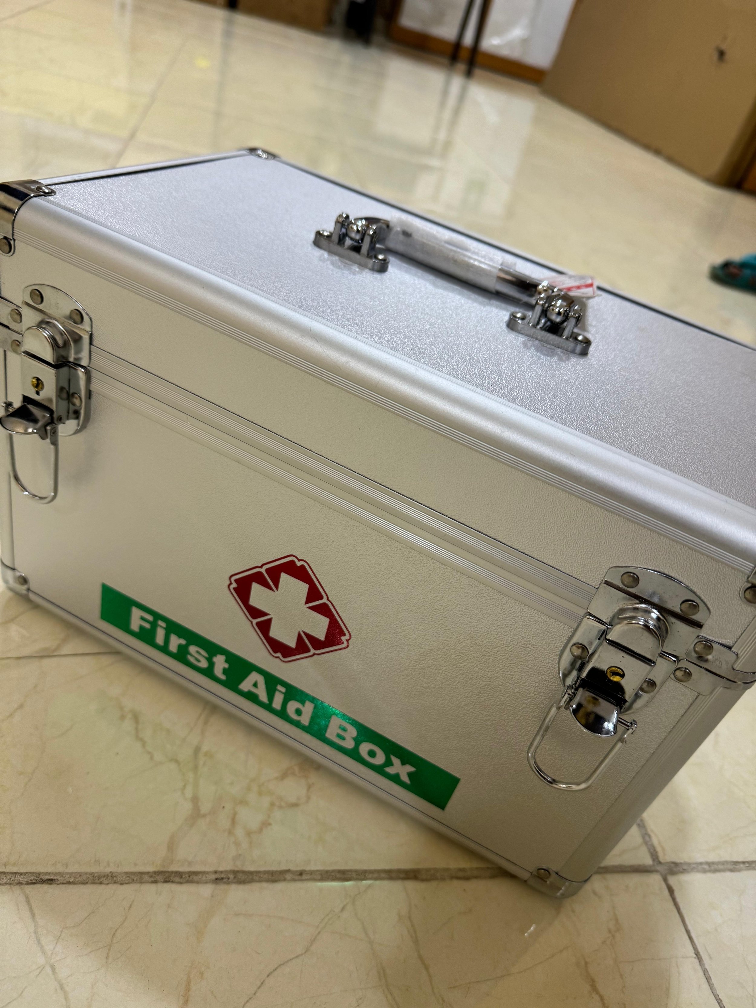 ebc67400-2bdf-45fc-8457-dbee359fcd07.jpg