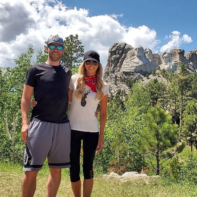 WEEKEND GETAWAY: We highly recommend this 2-day SD&amp;WY Roadtrip! 
Destinations:
The Corn Palace- Mitchell, SD
Wall Drug- Wall, SD
Badlands National Park
Mt. Rushmore- Keystone, SD
Needles Highway
Sylvan Lake- Custer State Park
Wildlife Loop- Custe