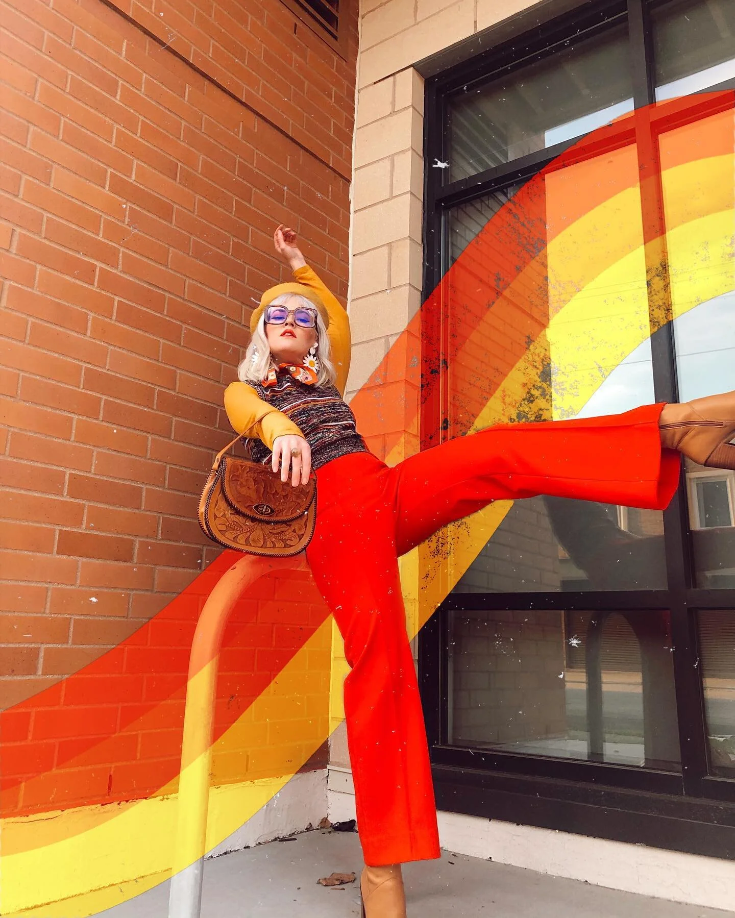 MISS HONEY LAVENDER! Episode 8! 
.
We made it to Thrifter Thursday episode eight. My guest for this week is the lovely Jordan of @misshoneylavender. I was really excited to feature her as we share a lot of similarities and overlap in our personal sty