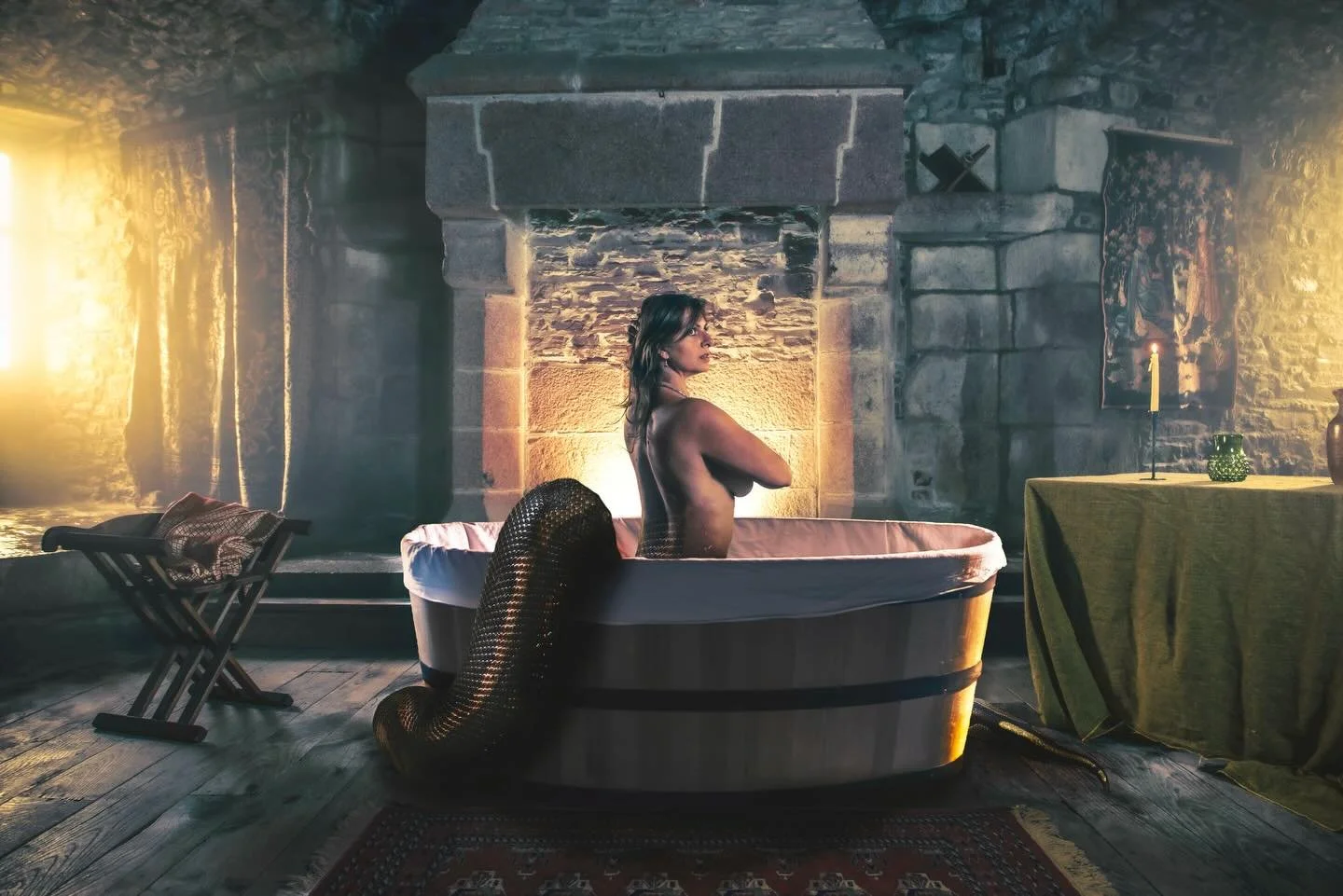 📸 Exposition &ldquo;M&eacute;di&eacute;valisme&rdquo; &ndash; par Julien Danielo @docteur_danic Plongez dans un Moyen &Acirc;ge r&ecirc;v&eacute;, celui des po&egrave;tes et des peintres du XIXᵉ si&egrave;cle. Le photographe Julien Danielo (n&eacute