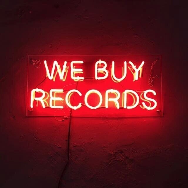Who Buys Old Vinyl Records? We Buy Records & Pay in Cash!