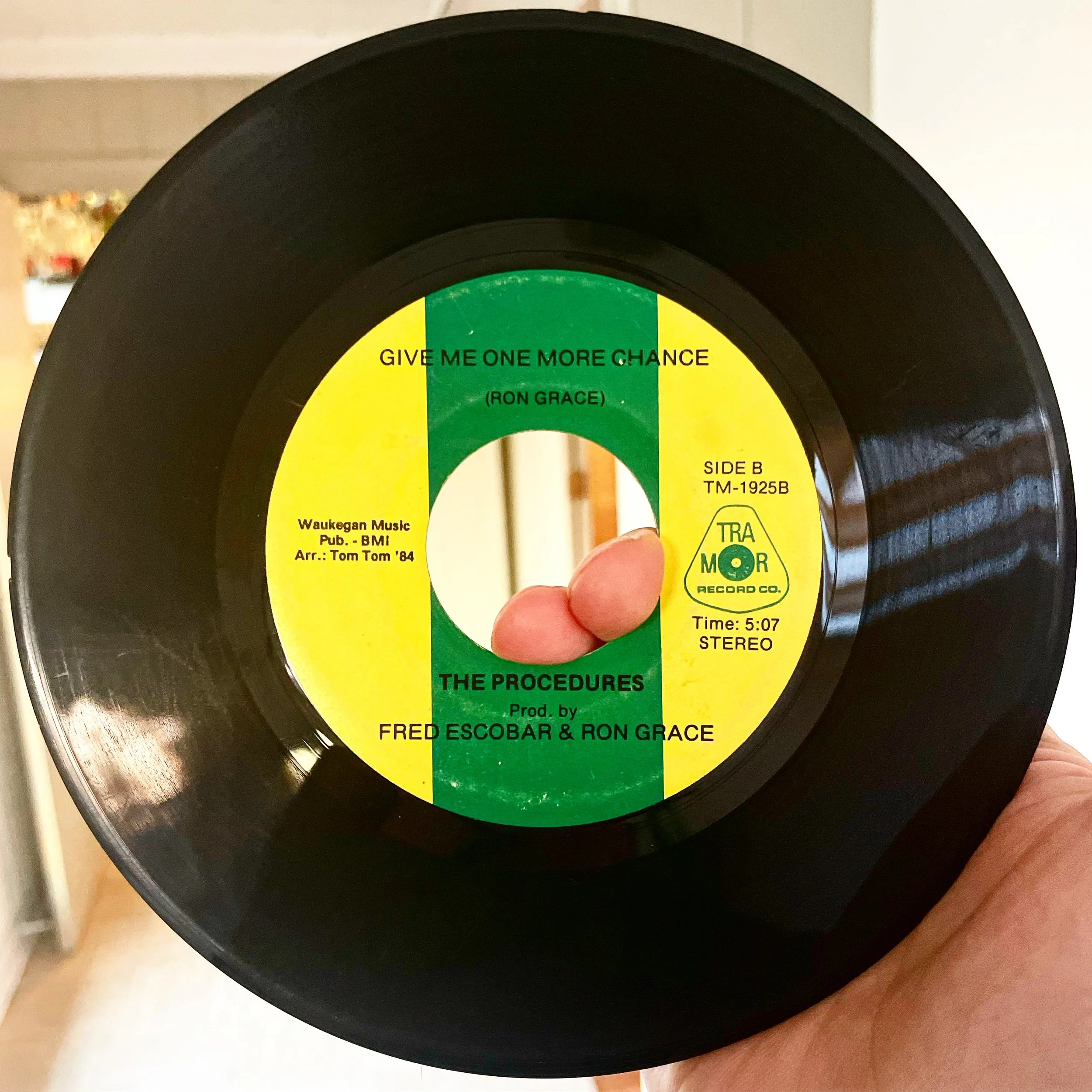 Who Buys 45 Records for Cash? We Do, Fast & Easy!