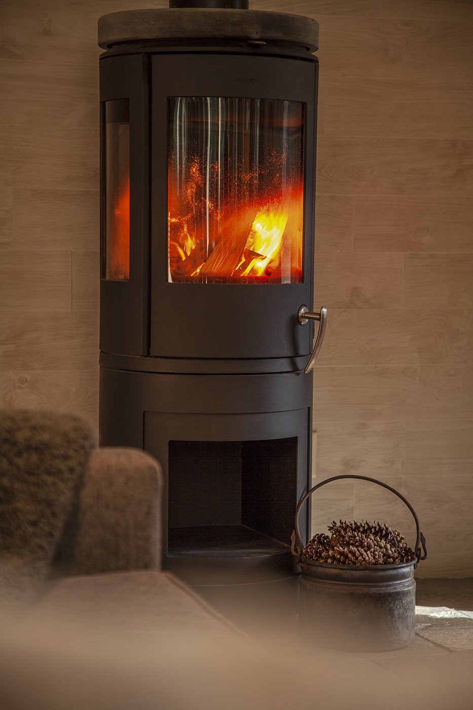GREAT ROOM 3 : fire copy.jpg
