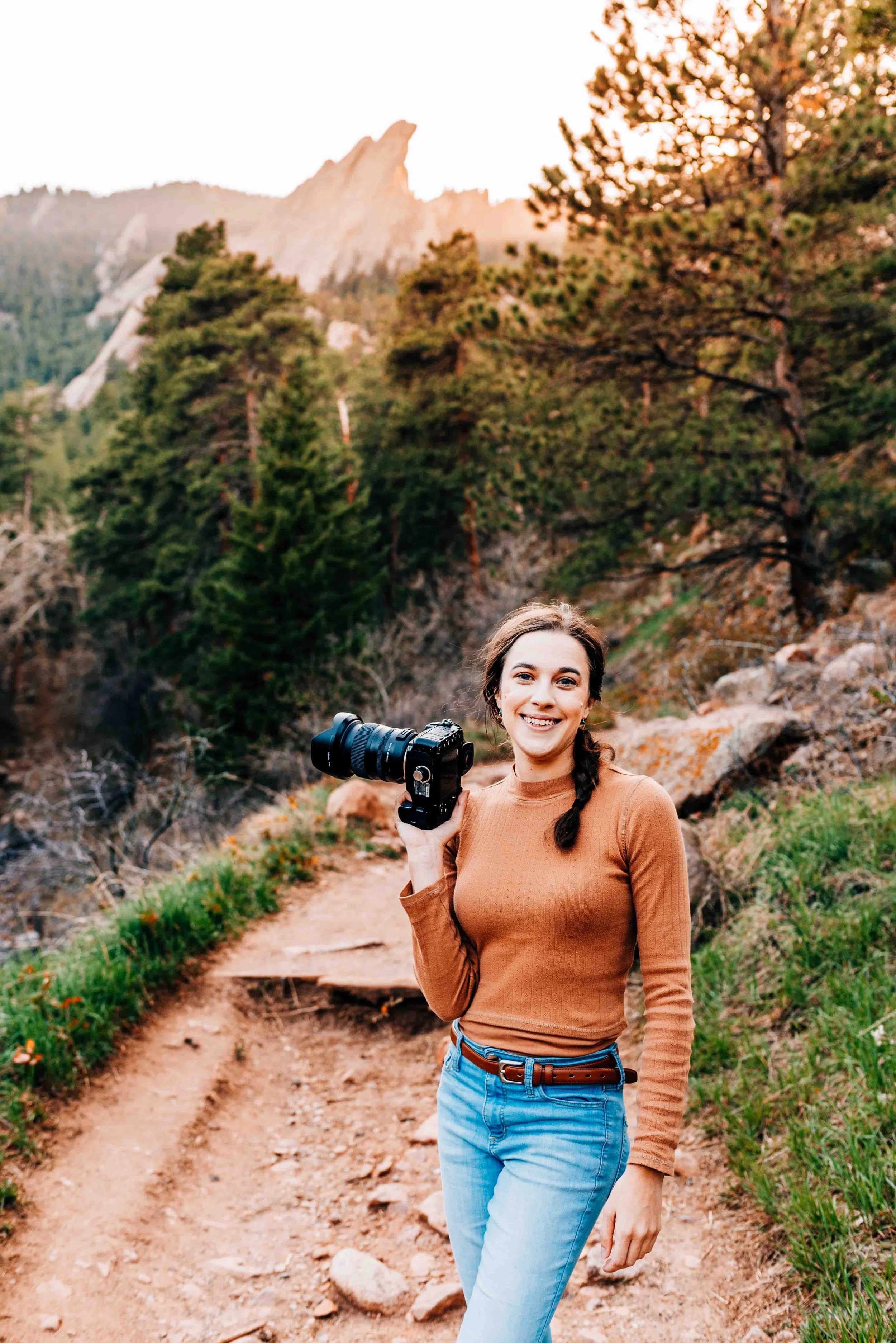 Colorado elopement photographer capturing mountain wedding
