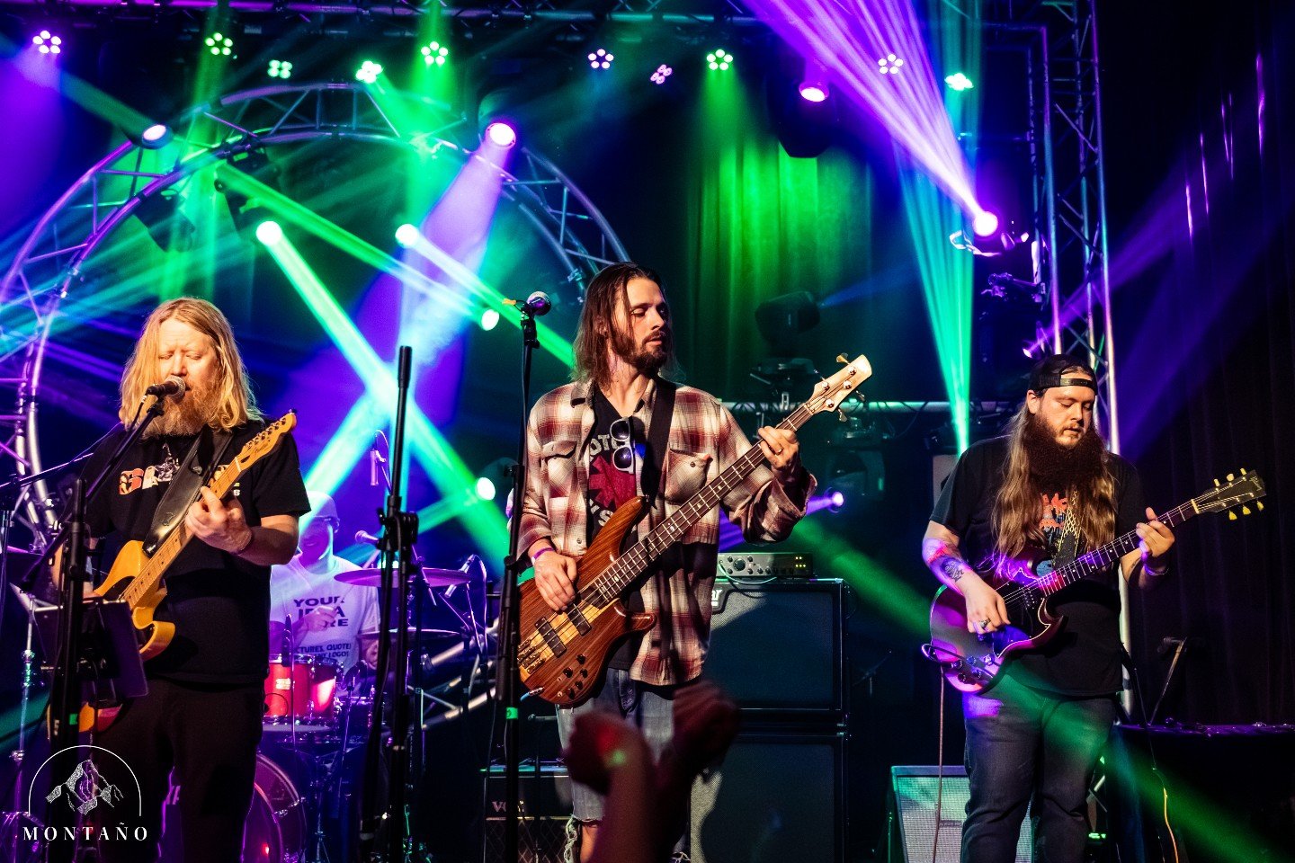 🤘🤘🤘

Photo by @rockymontanophotography
.
.
.
.
.
.
.
.
.
.
.
.
.
.
.
#HappyHolidays #ThankfulForYou #HolidayGratitude #HolidayVibes #FestiveSeason #Thanksgiving2025 #FloatLikeABuffalo #FLABFamily #thankfulaf #HolidayCheer #SeasonOfGiving #Thankful