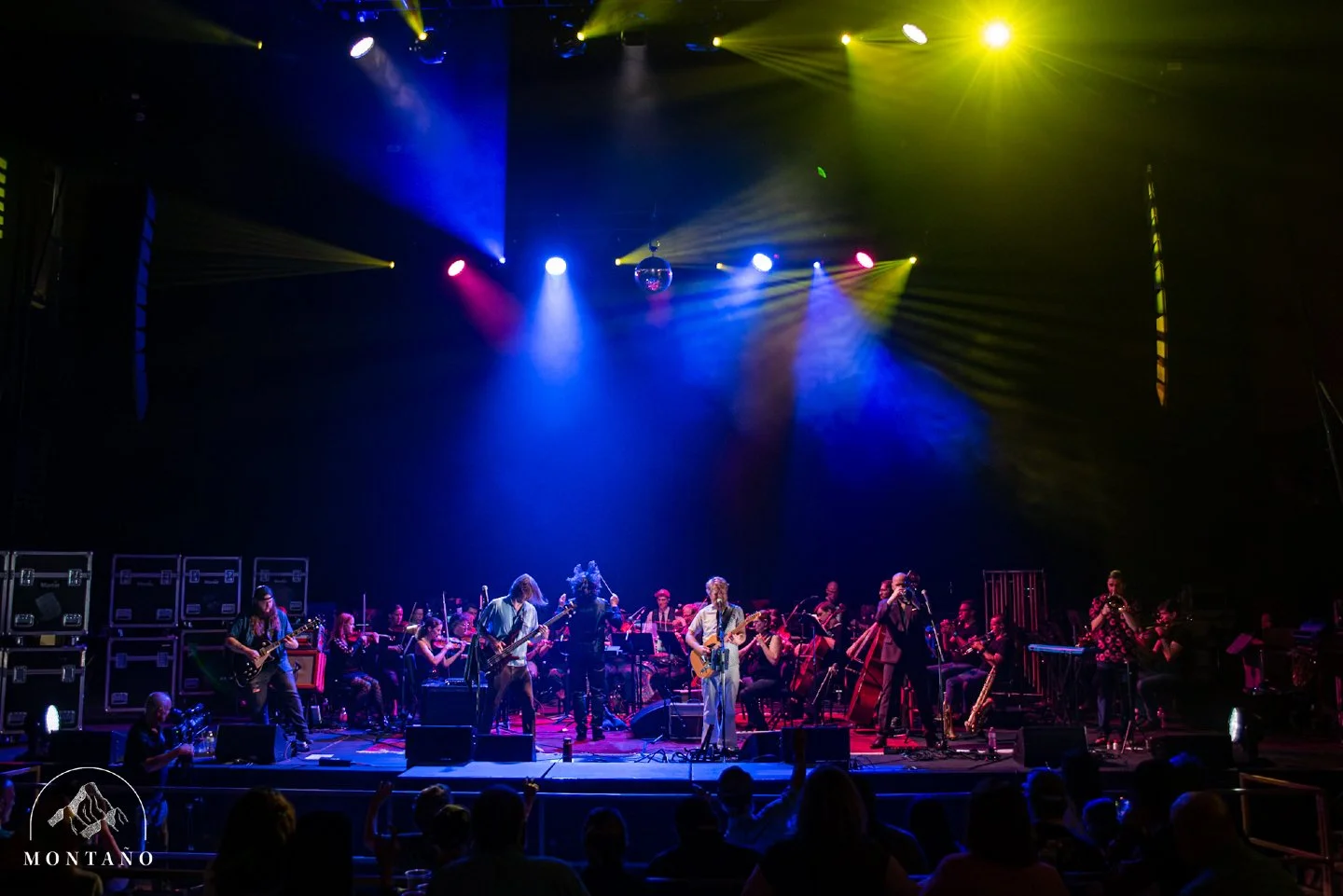 ***THE 25 DAYS OF FLOATMAS***
🎄🎄🎄DAY 3🎄🎄🎄

It's the third day of the 25 Days of Floatmas! That means it's time for the third trivia question: This summer, we premiered the stream of our show with the @cheyennesymphony on @keepthedreamalivecs. W