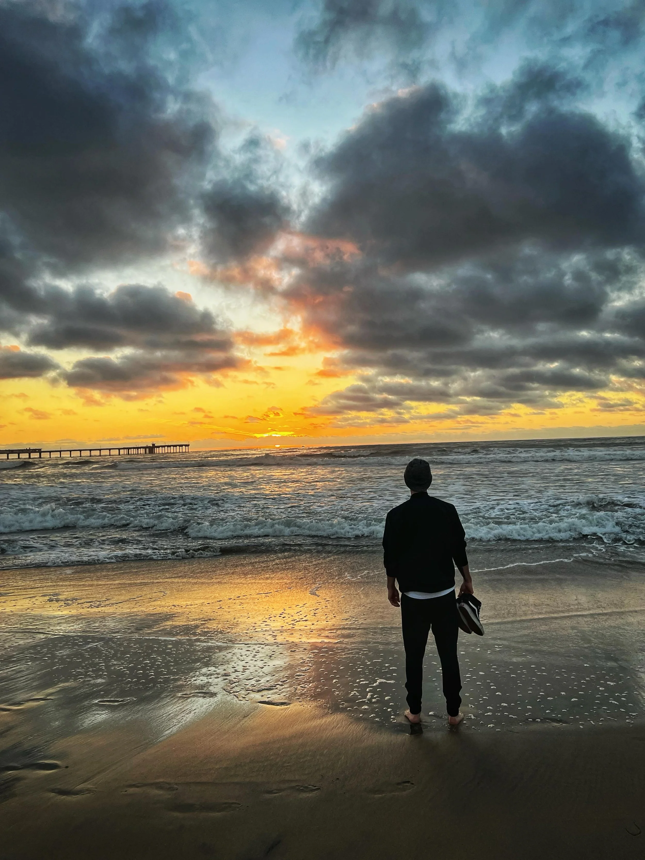 San Diego 🌊 May the 4th be with you&hellip; and also with your decision to come out on a Monday. @sodabarsd - 5/4 - now with support from the incredible @onesownhaven! 

Don&rsquo;t make us use the force. See you there 🤘

📸 3 @babe__raham_lincoln 