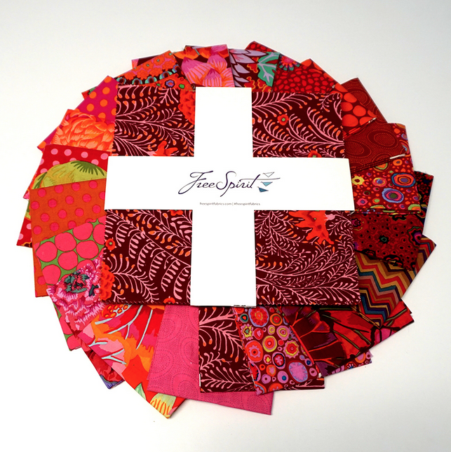 Lipstick - Kaffe 10" Charm Pack