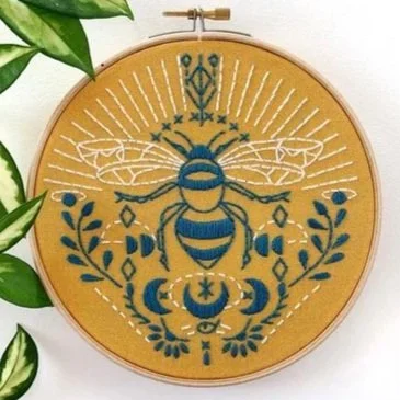 Bee.jpg