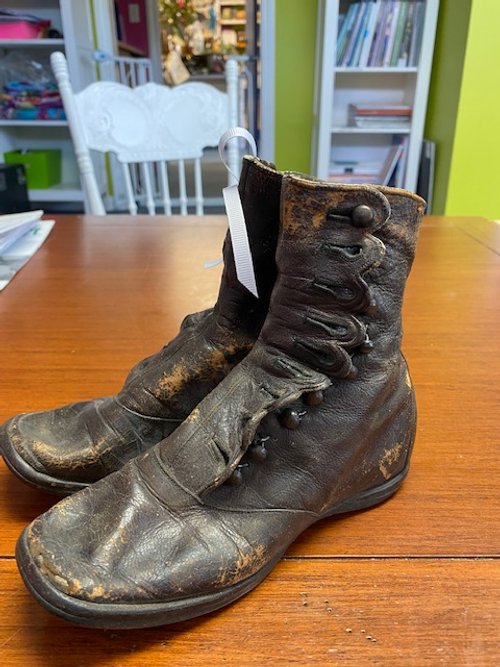 Children's Pair of Antique High Top Shoes — Roxanne's