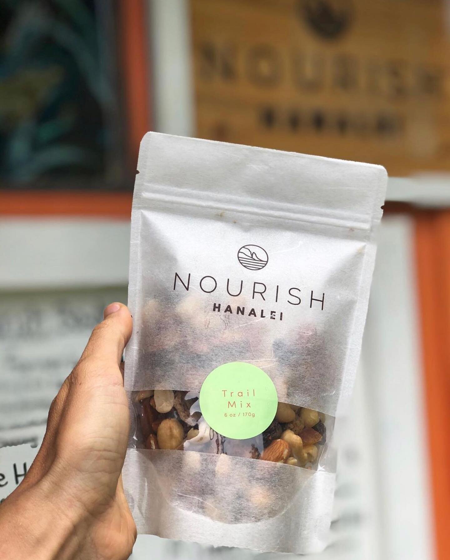 Nourish Hanalei Trail mix 🌲perfect blend of delicious nuts and seeds + our dried banana and chopped fruit strips 🌼just delivered a bunch of fresh product to @kilaueamarket 🌟