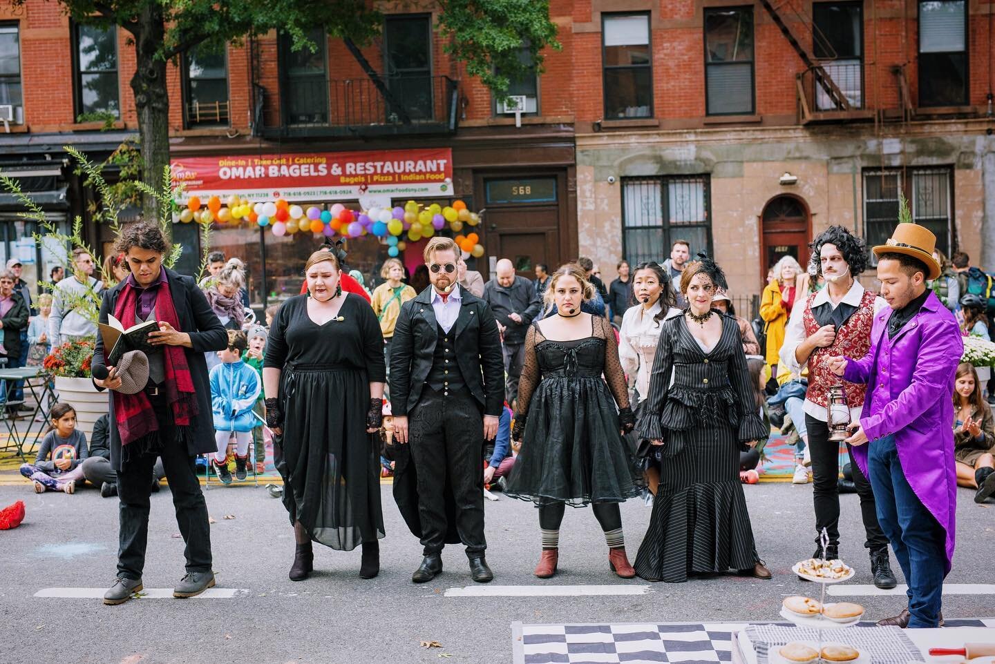 Attend the Tale of Sweeney Todd&hellip; on a street in Brooklyn&hellip; 😈

What an incredible Halloween show we had on Saturday! Thank you @vanderbiltopenstreets for having us and to all who stopped by with blankets, chairs, costumes and cheered us 