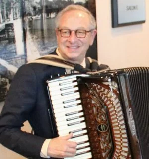 Don Gerundo (Accordion)