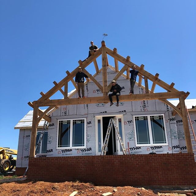 More fun with wood. 
This house is going to really stand out from the surrounding houses. 
Has the best views also. 
Thanks to @moresun_tf for overnighting the timber linx I couldn&rsquo;t find. Now we can sleep easy knowing it won&rsquo;t blow away.