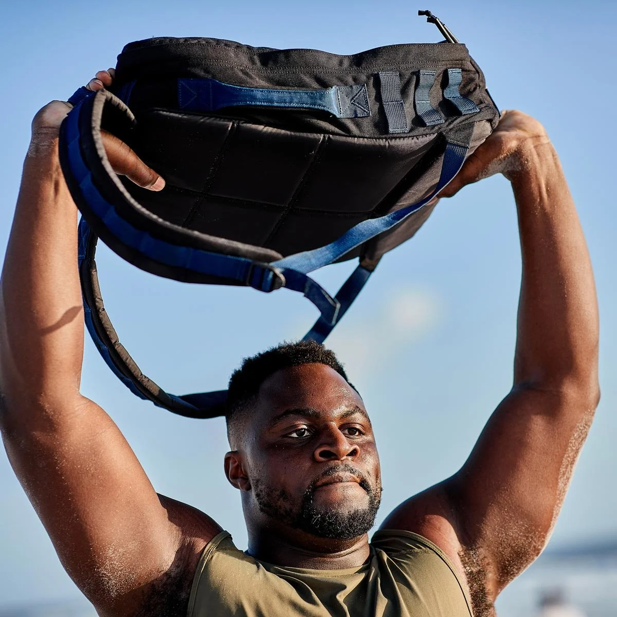 rucker-20l-blue-black-overhead.jpg
