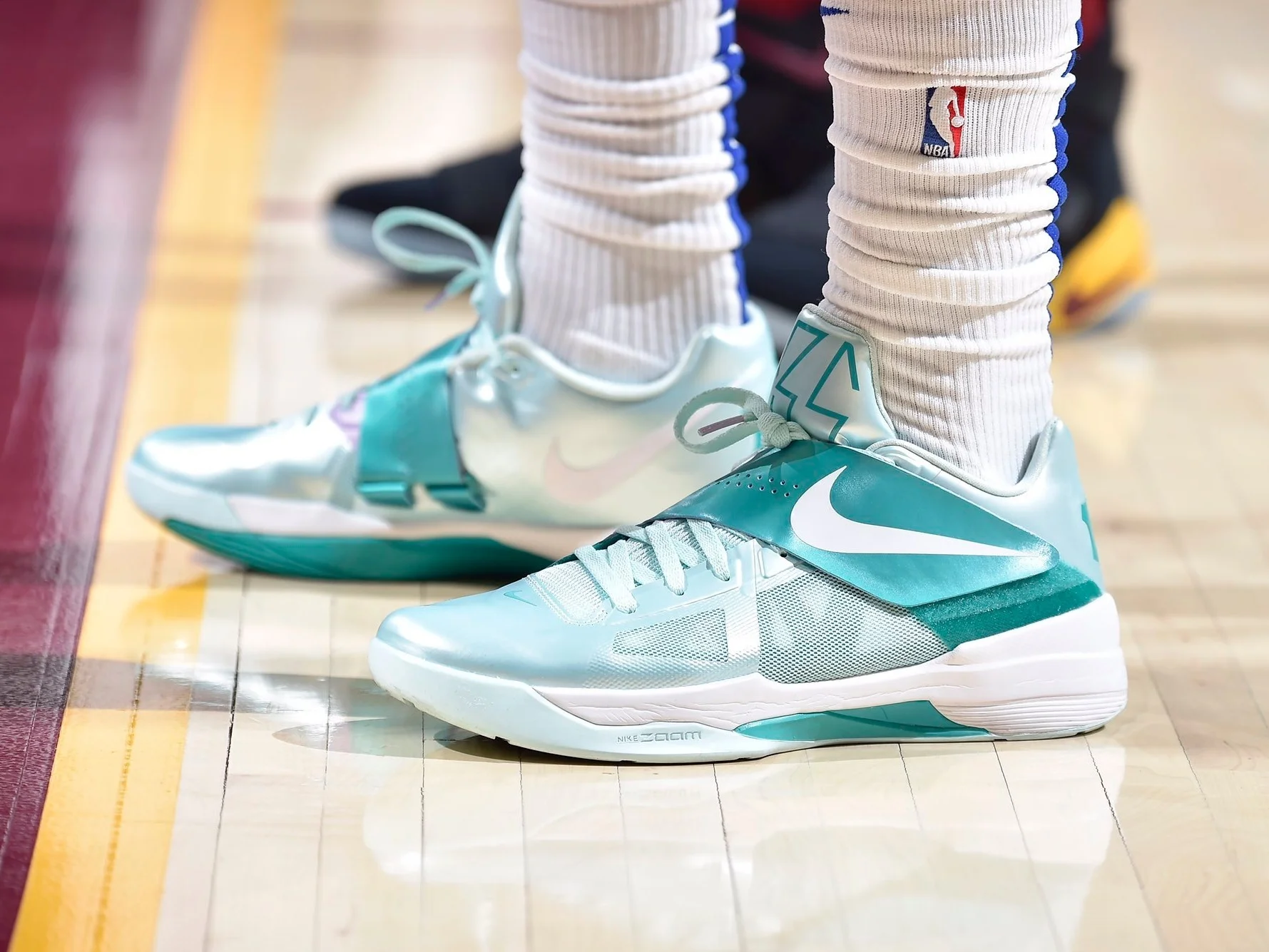 nike-kd-4-easter.jpg