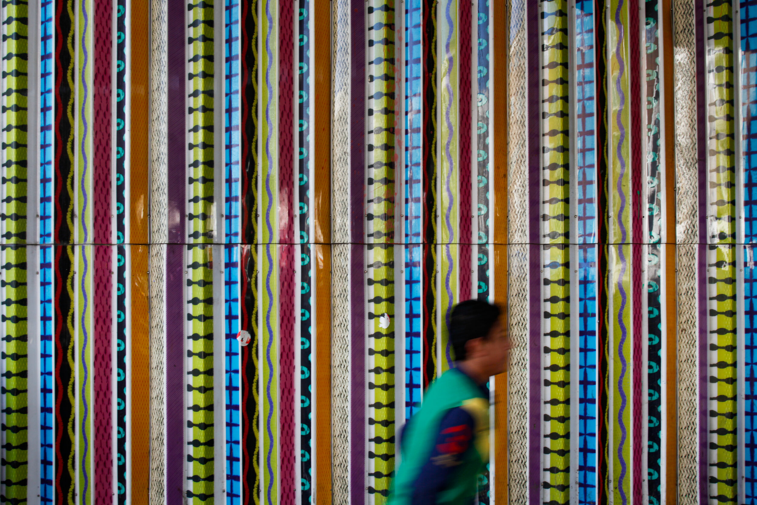 nottinghill color wall.jpg