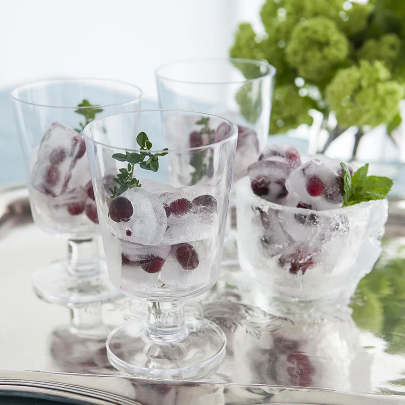 The ice cup to the right is something I created myself using two cups.