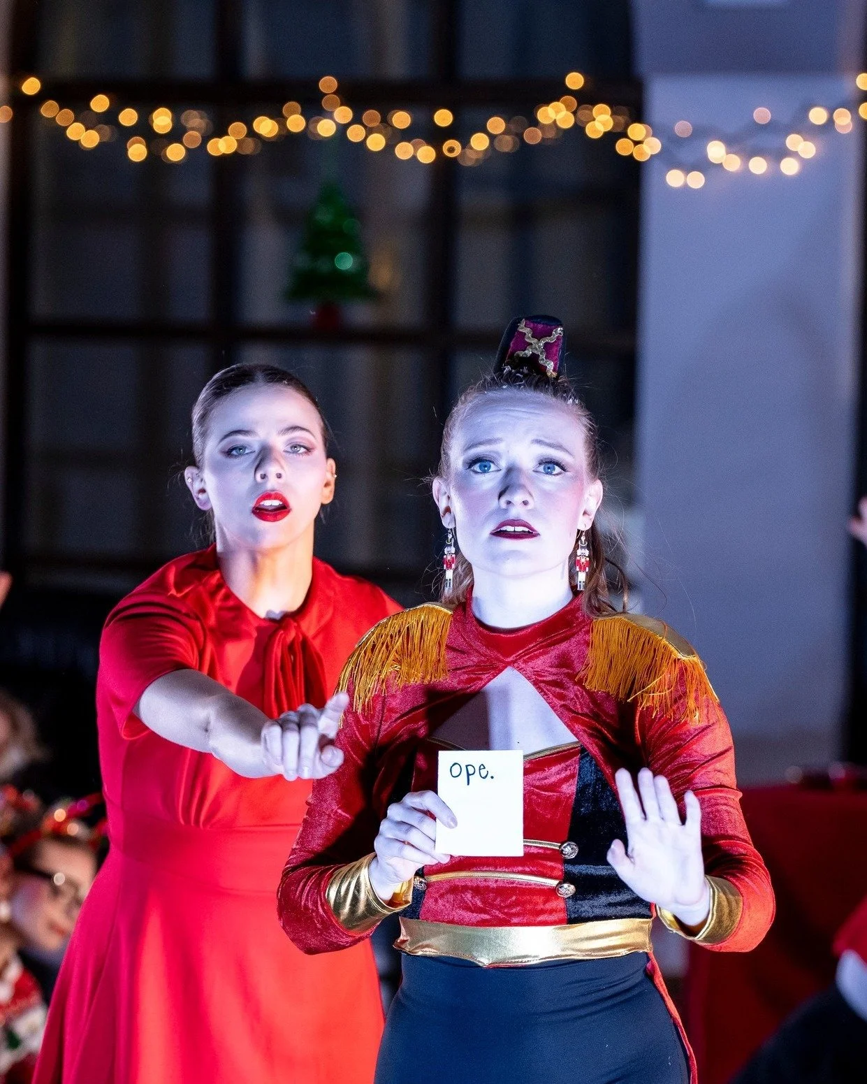 That first-Monday-of-the-new-year feeling 🫠🥳

Tag yourself 📸 which mood are you bringing into 2026?

Photos by @raynard.imagemaker 

Deos Contemporary Ballet is a professional ballet company based in Grand Rapids, Michigan that features dynamic st