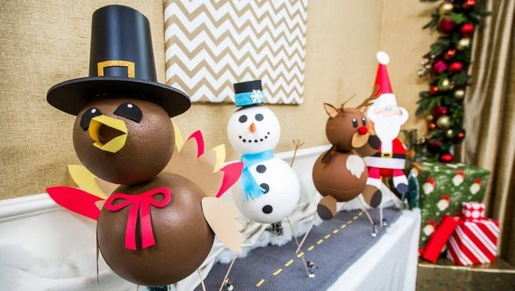 DIY Thanksgiving Day Balloon Parade