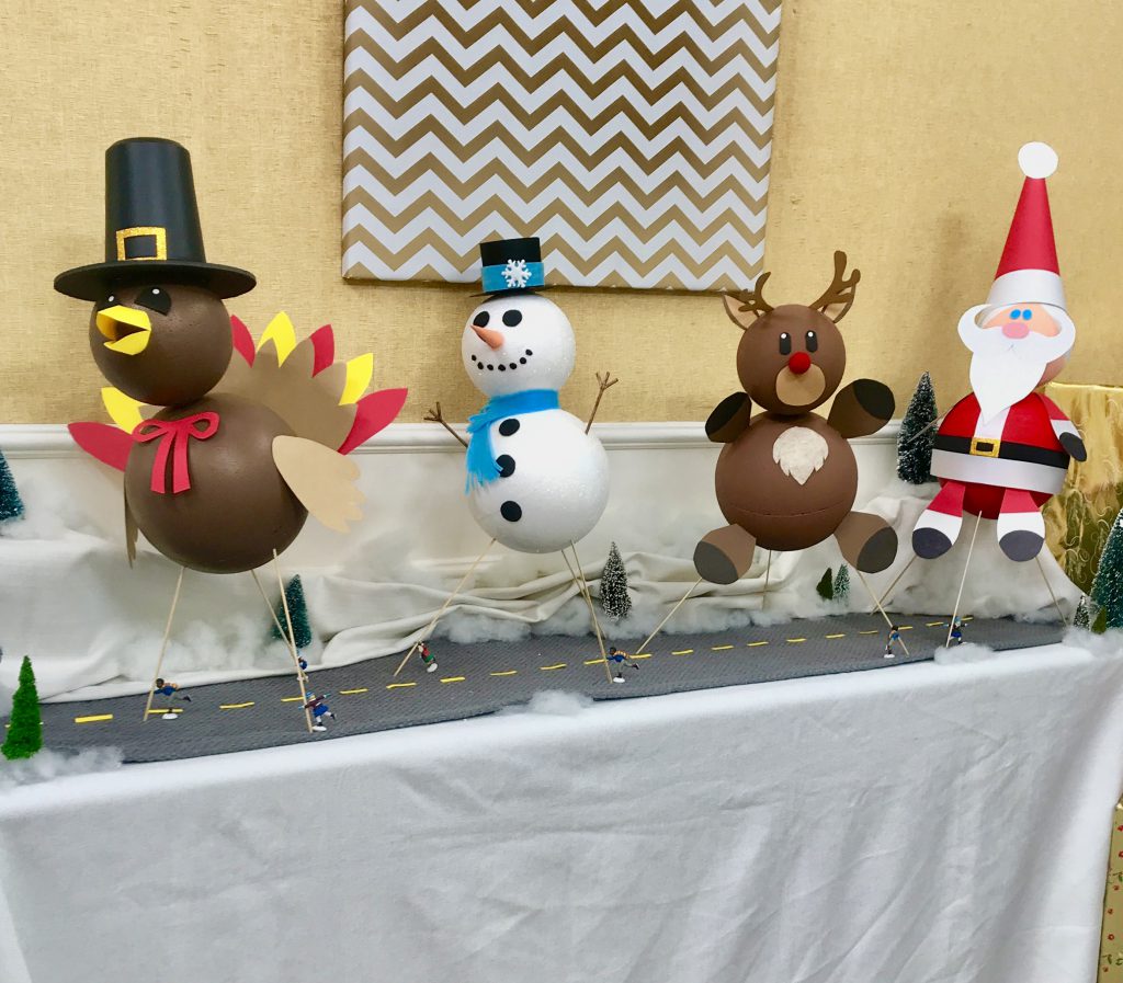 DIY Thanksgiving Day Balloon Parade