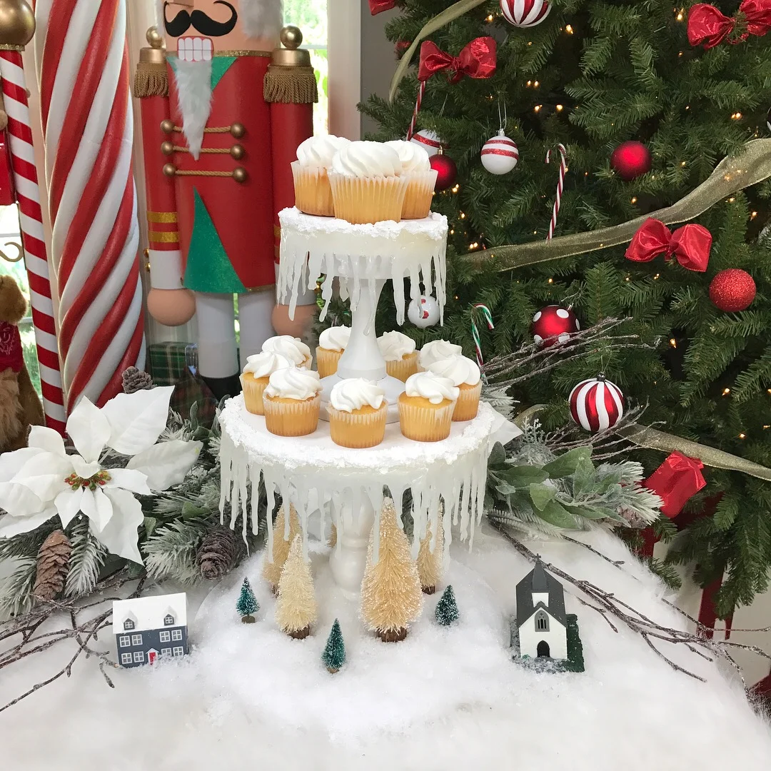 DIY Snowy Christmas Cupcake Stand