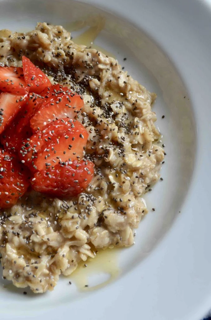 Morning Oats with Hemp Milk, Chia Seeds, and Berries