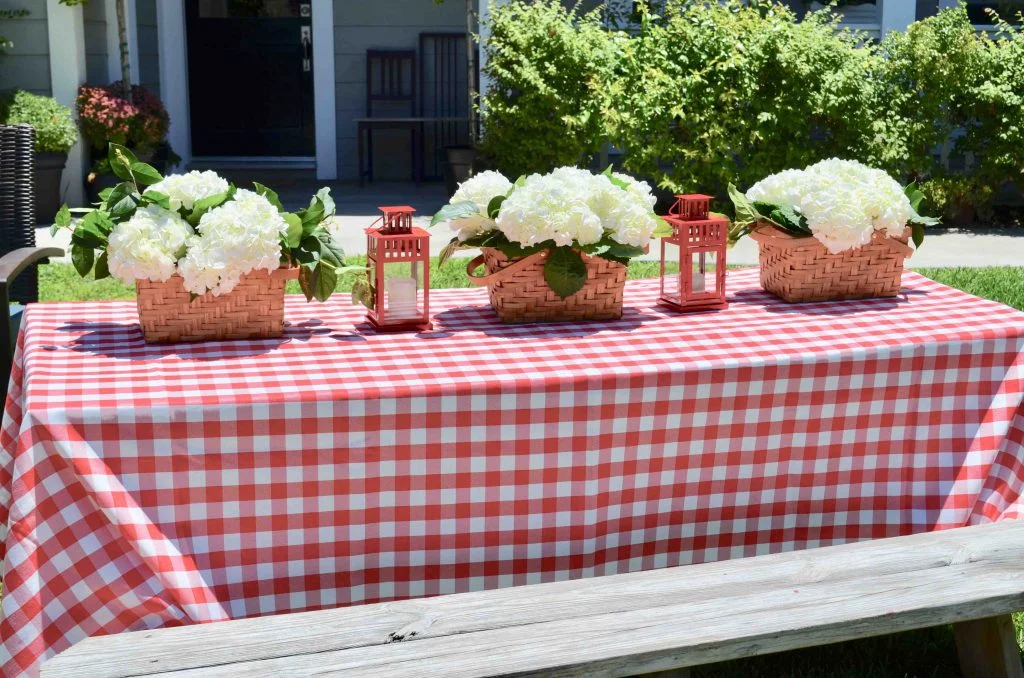 DIY Floral Picnic Baskets