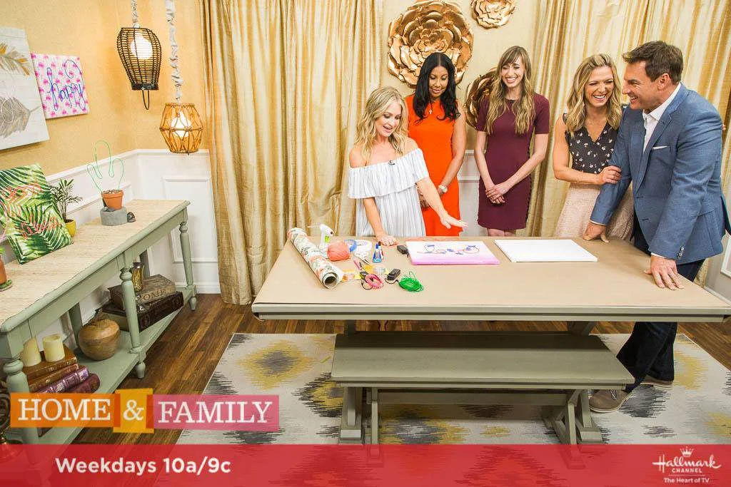 DIY Neon Signs on The Hallmark Channel's Home and Family