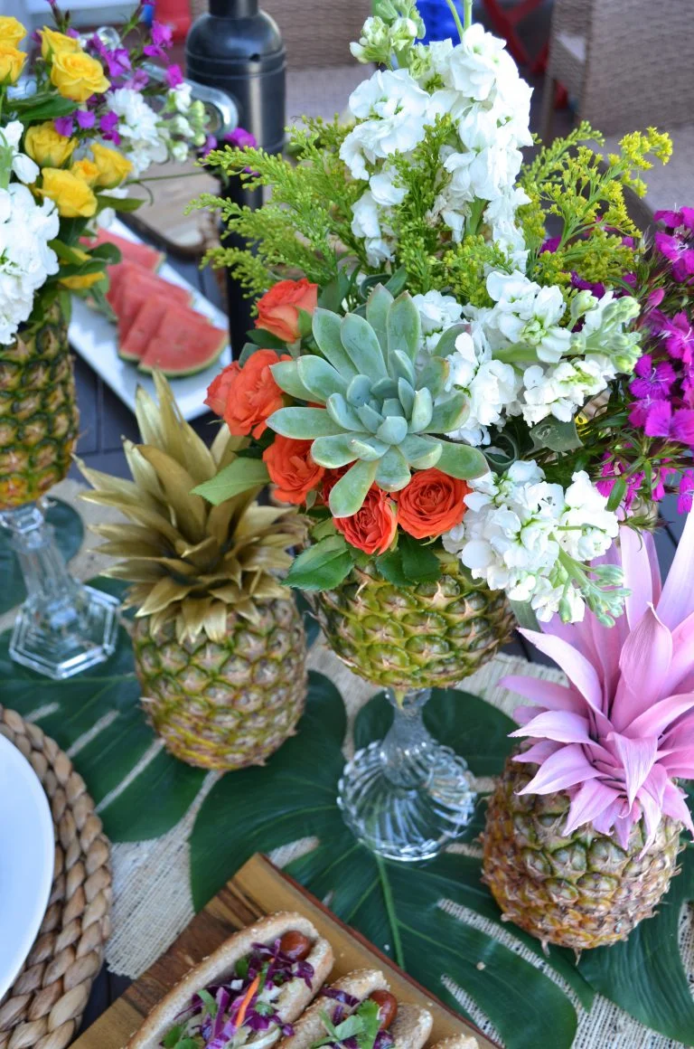 Colorful and Fresh Pineapple Tablescape DIY