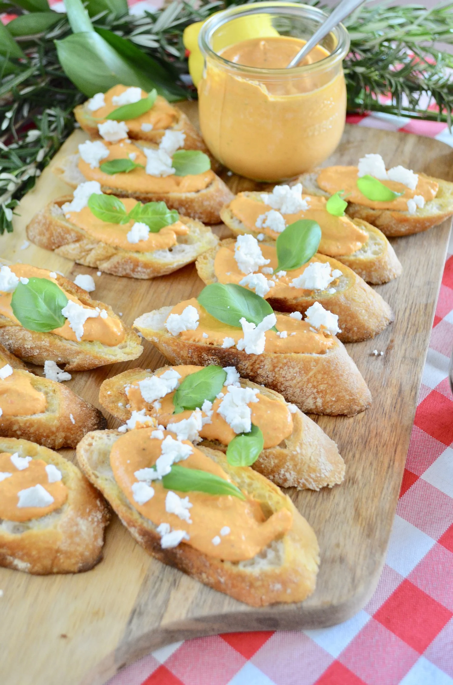 Roasted Red Pepper Pesto Crostini