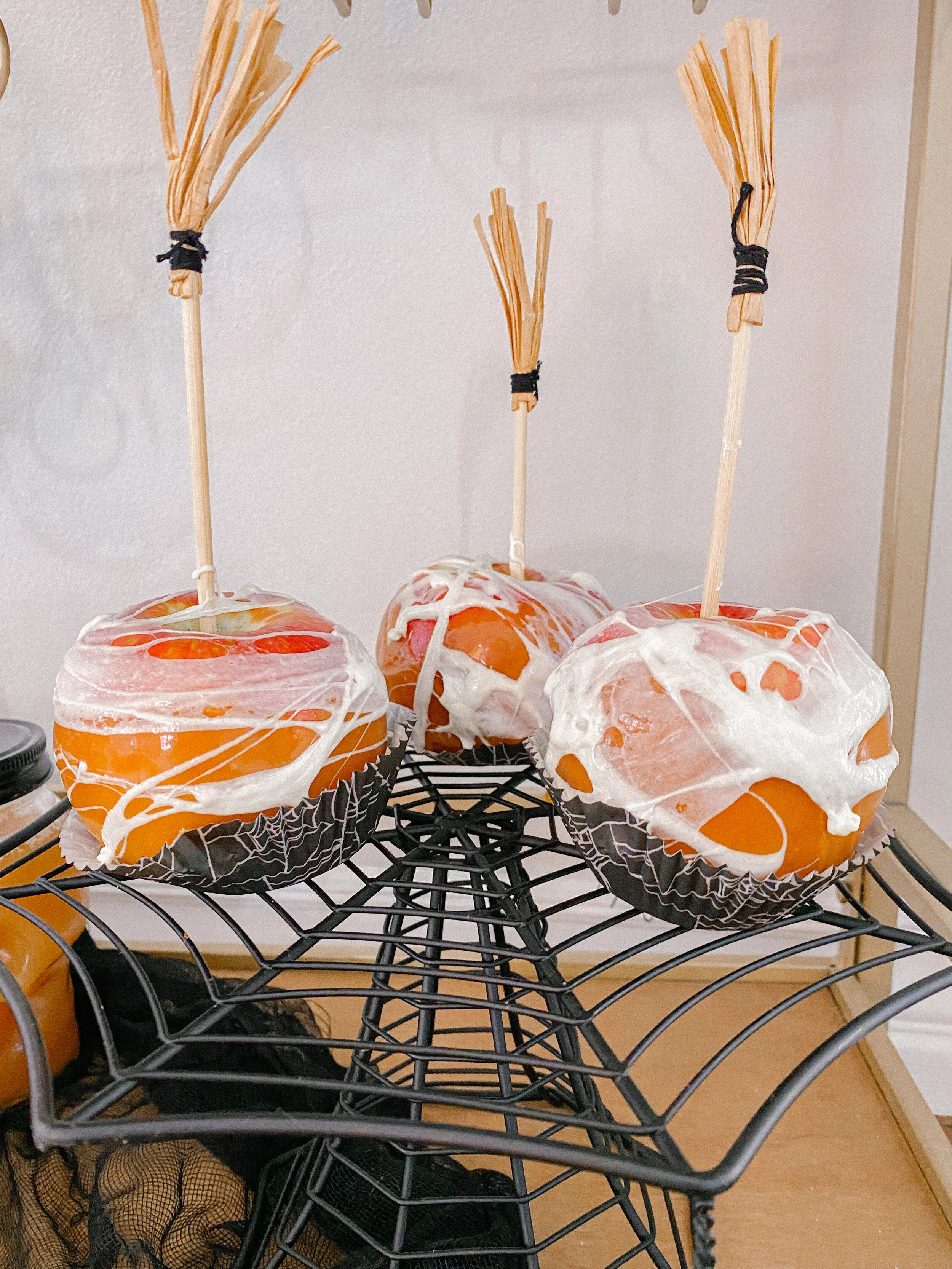 Marshmallow Spider Web Caramel Apples