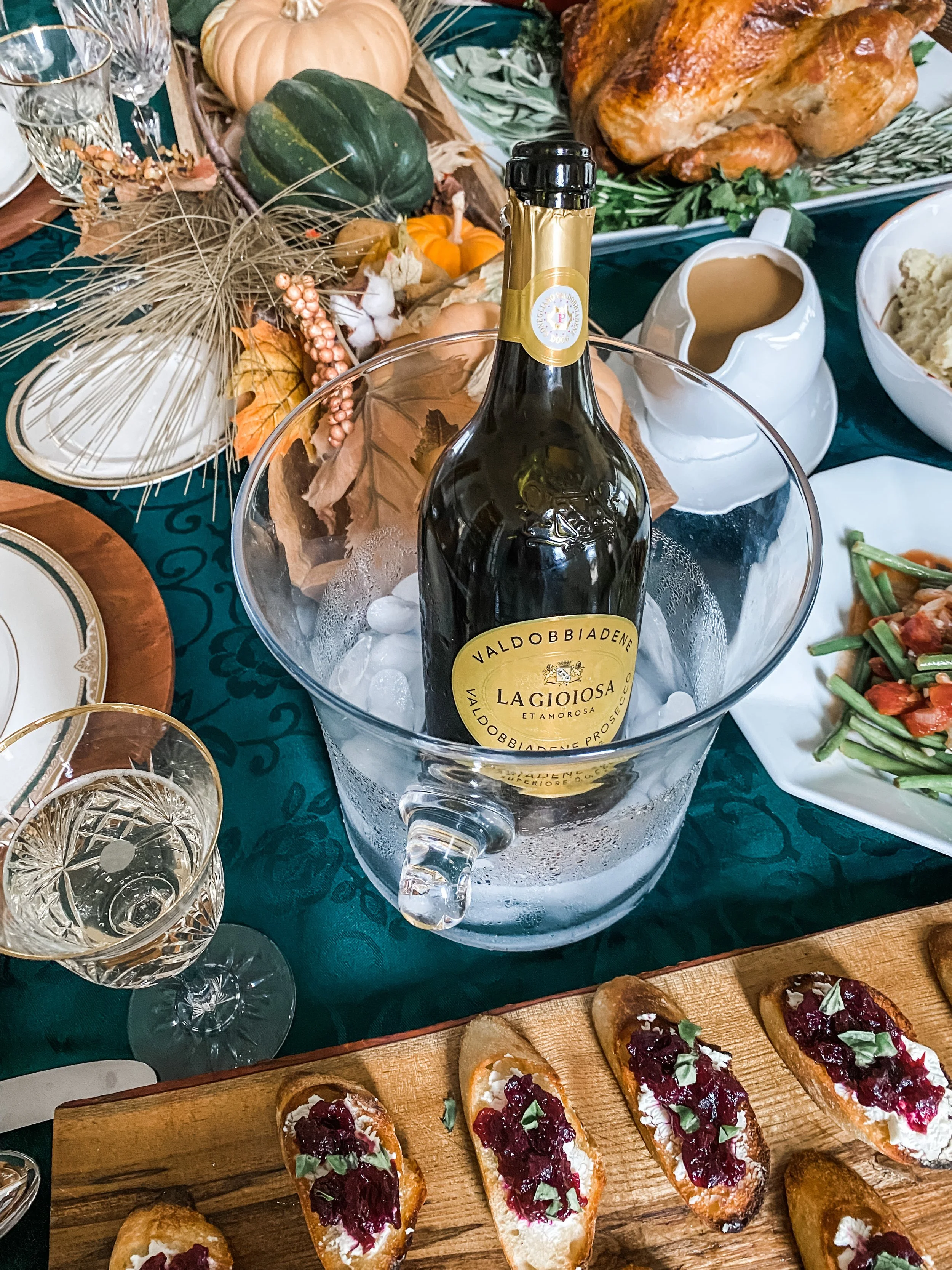 Cranberry Crostini and a Prosecco Toast 
