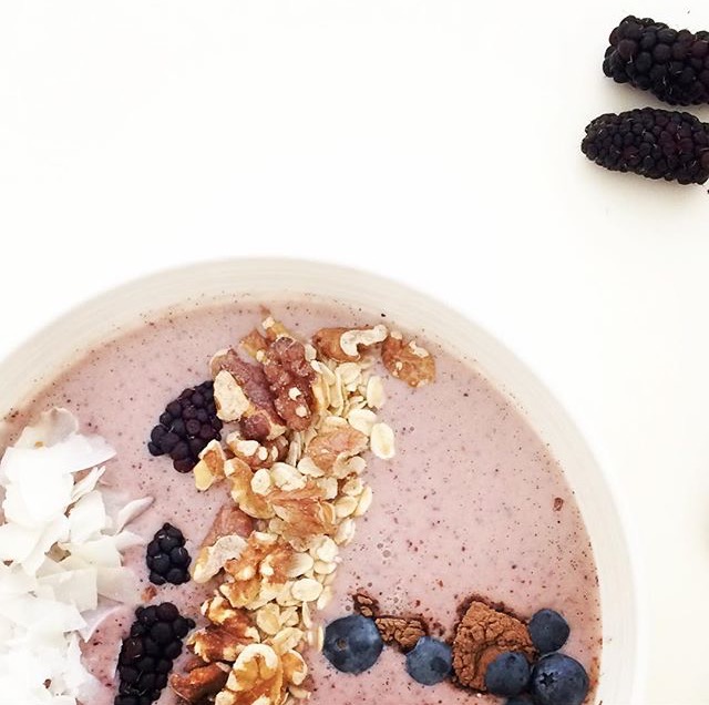 strawberry-smoothie-bowl.jpg