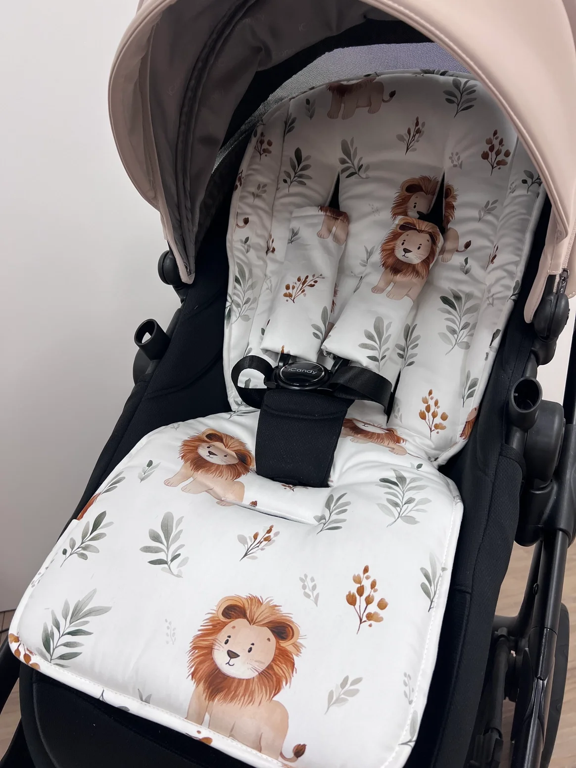 Pram Liner - Leo Lion C.webp