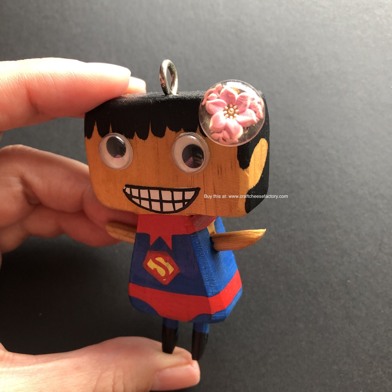 Superman googly eyes figural 3D wooden pendant — 