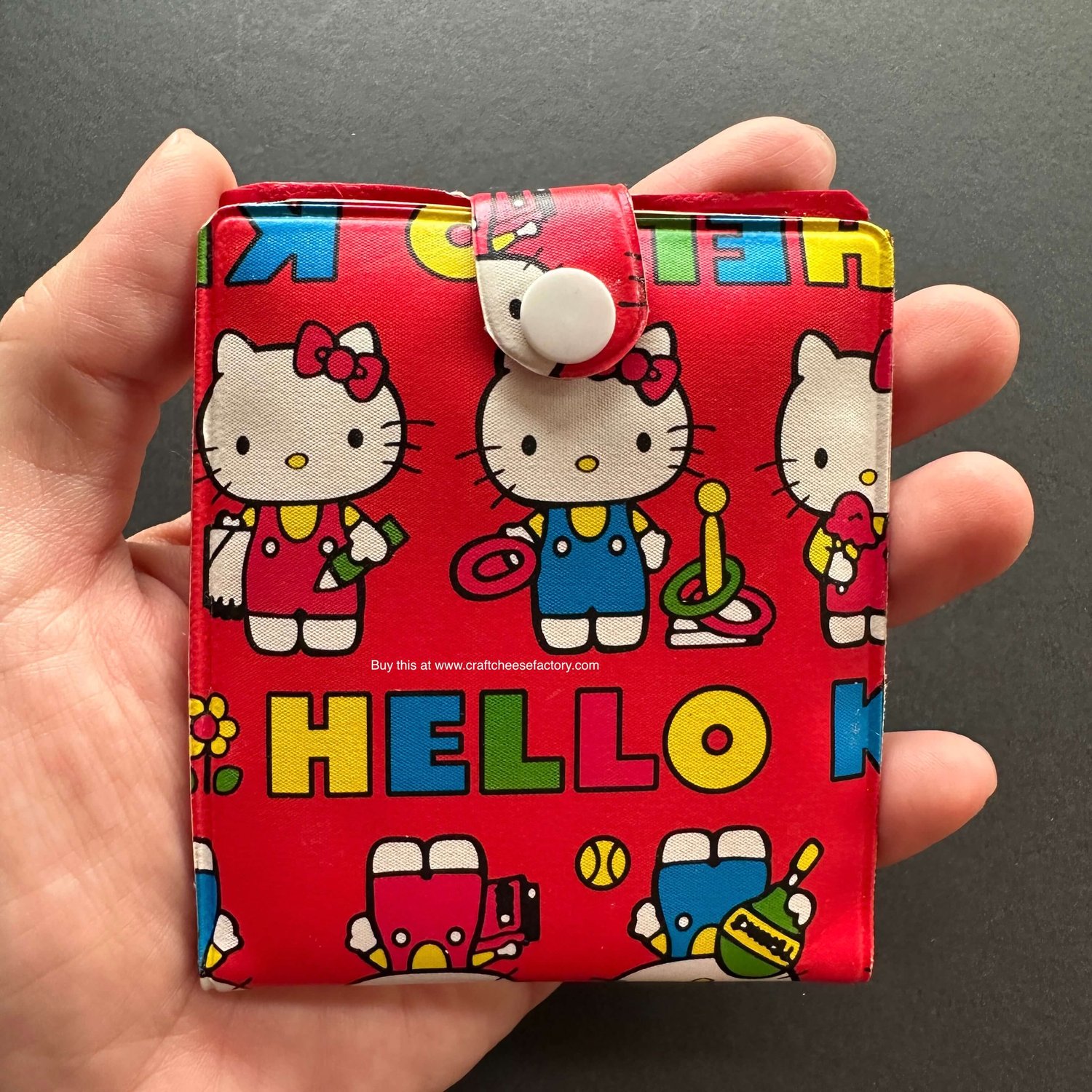 Vintage Hello Kitty red wallet purse —