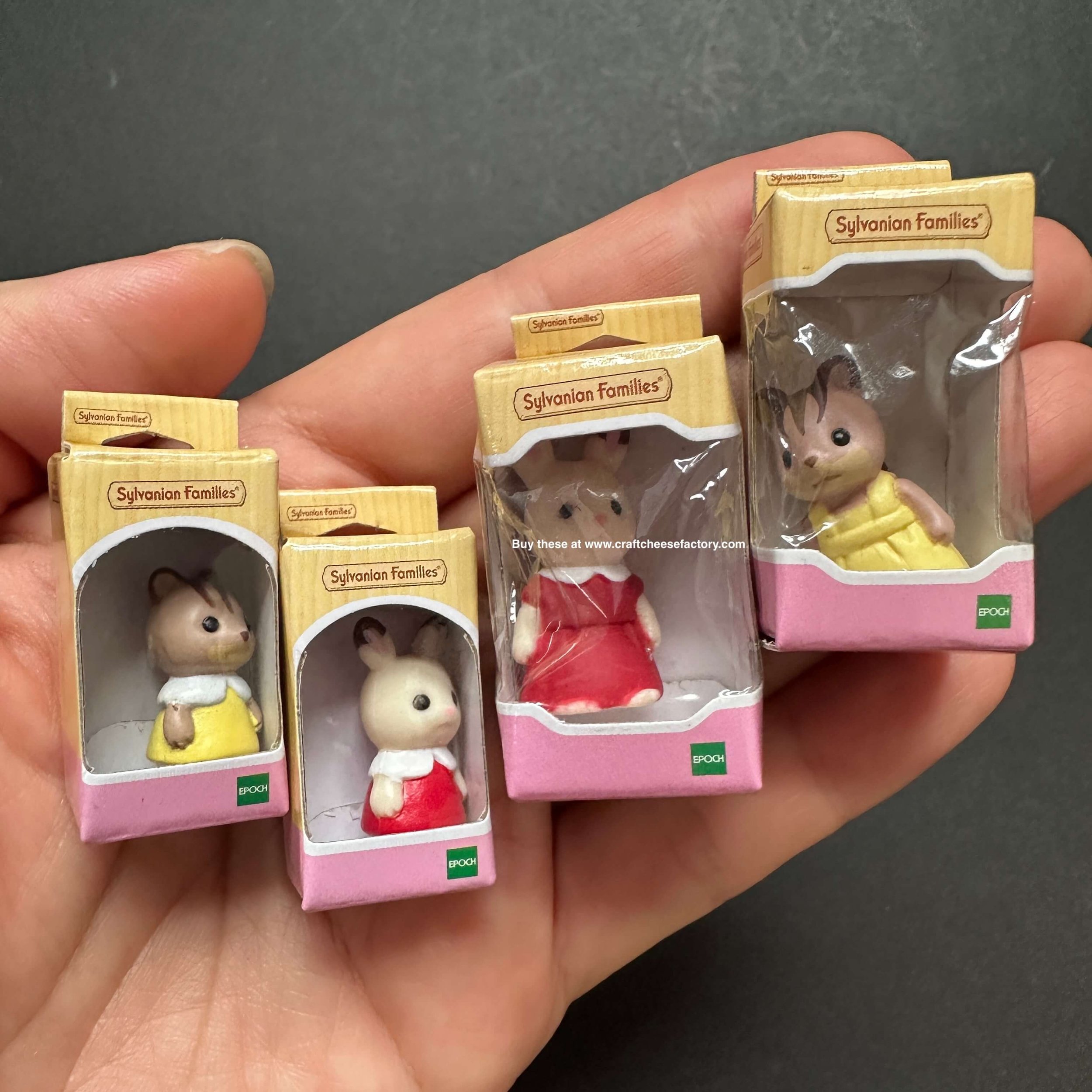 Sylvanian Families miniature dolls toys dollhouse