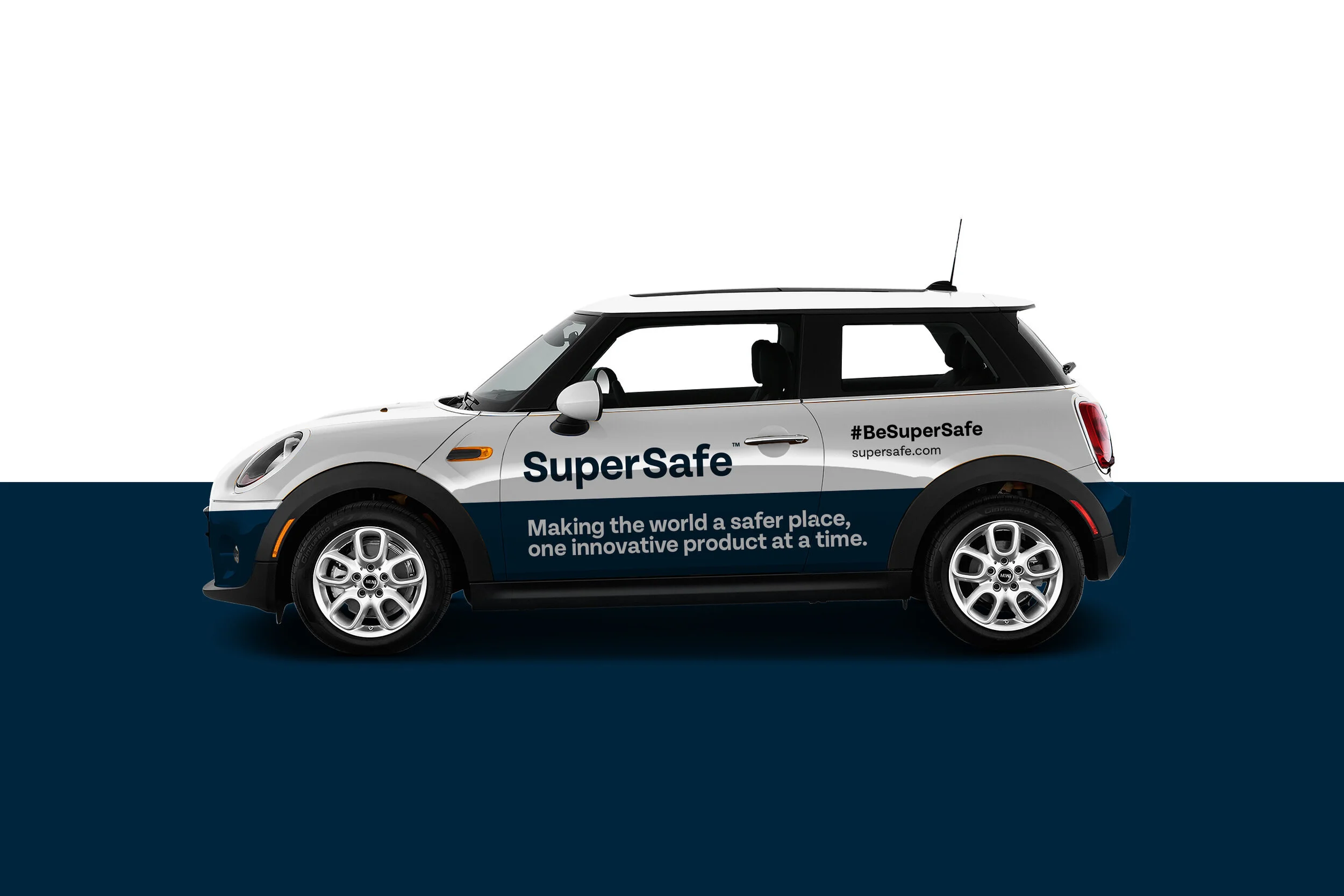 R1_Mini-Cooper-Mockup_02.jpeg