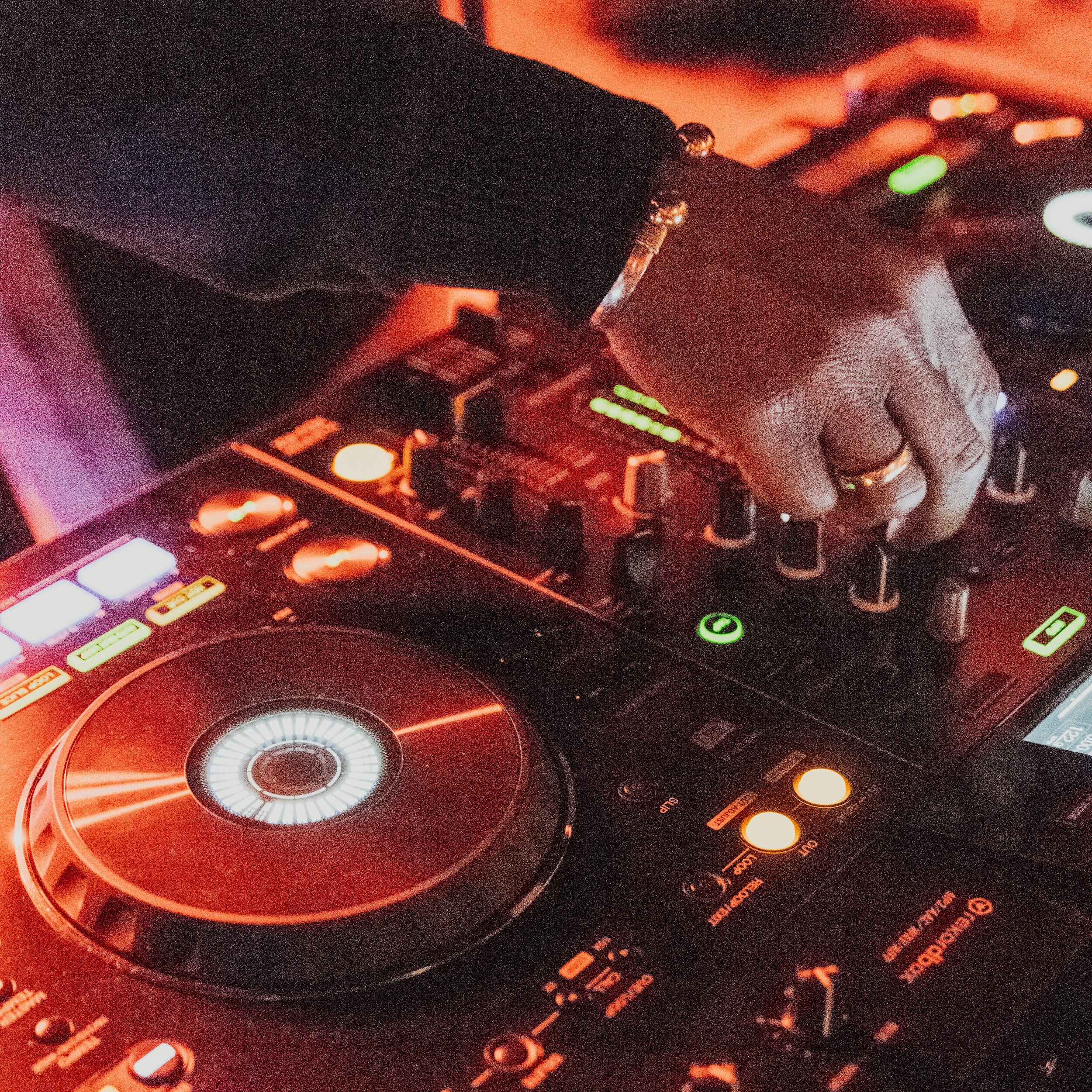 1 marciano dj- kopie.jpg