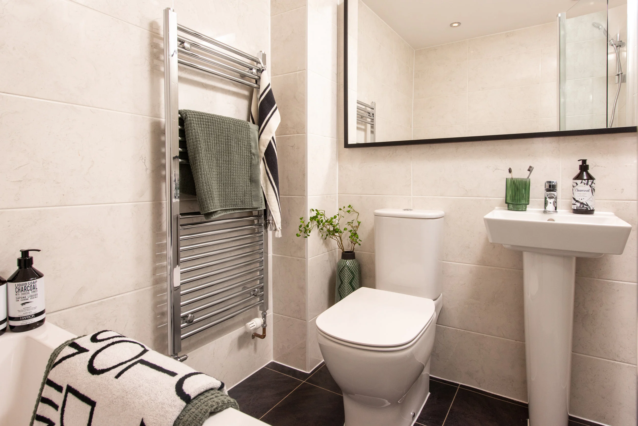 BC-DarwinGreen-Elsworth-4bed 014.jpg